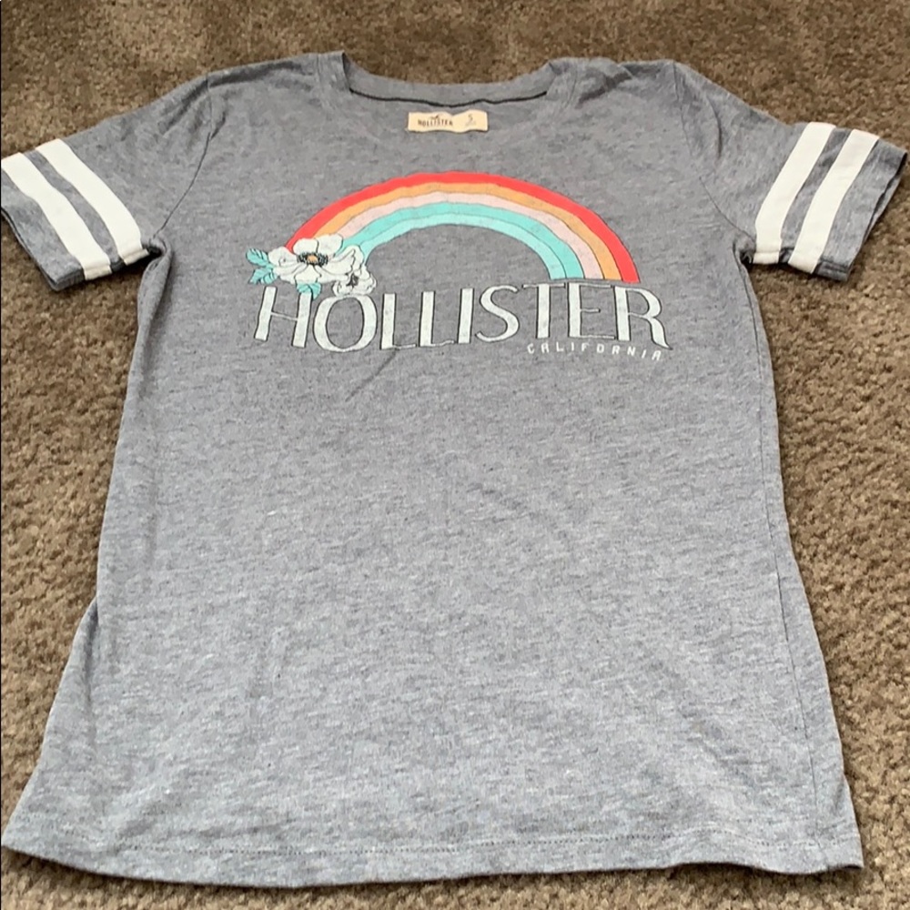 HOLLISTER Tees - Picture 4 of 4